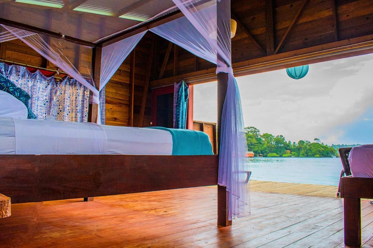 The Sea Monkey Hotel Bocas del Toro Exterior photo