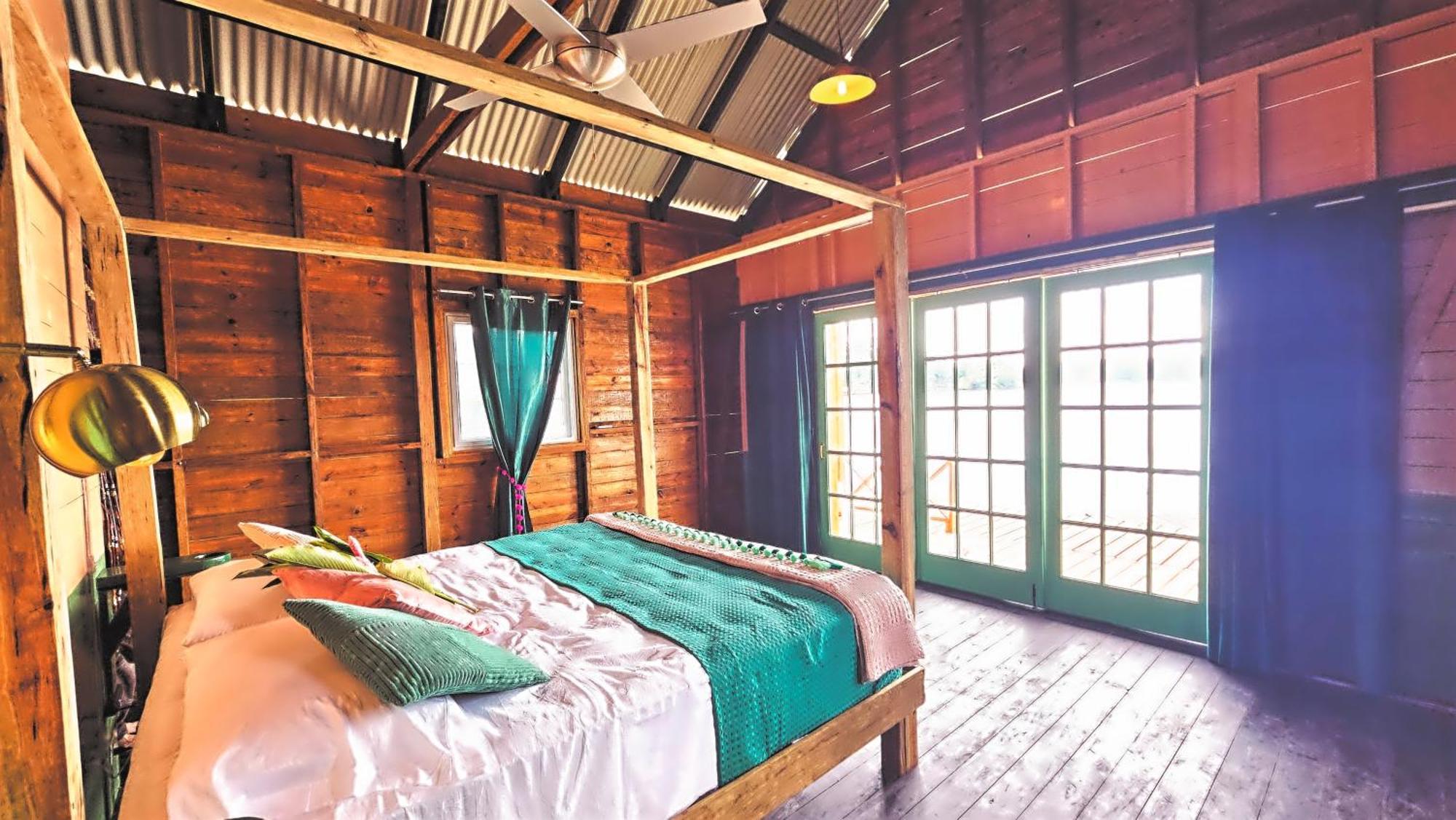 The Sea Monkey Hotel Bocas del Toro Exterior photo