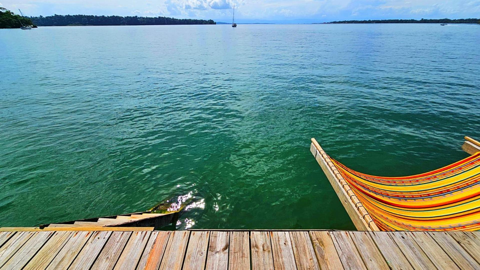 The Sea Monkey Hotel Bocas del Toro Exterior photo